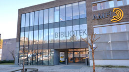 Vågsbygd bibliotek, fasade.